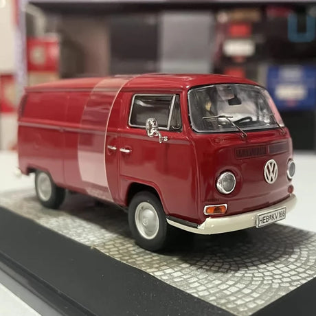 [Premium ClassiXXs] 1:43 Volkswagen 1972 T2 Red Model Car Die-Cast