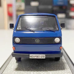 [Premium ClassiXXs] 1:43 Volkswagen 1988 T3 Transporter Pickup Blue Model Car Die-Cast