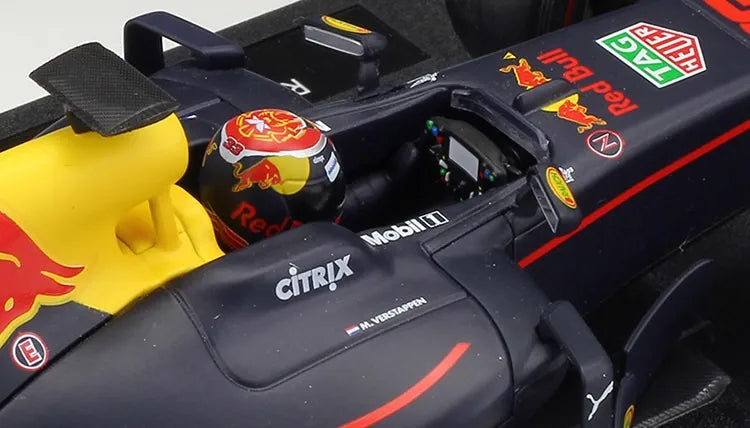 1:18 Red Bull 2017 Racing TAG Heuer RB13 Formula 1 Model Car
