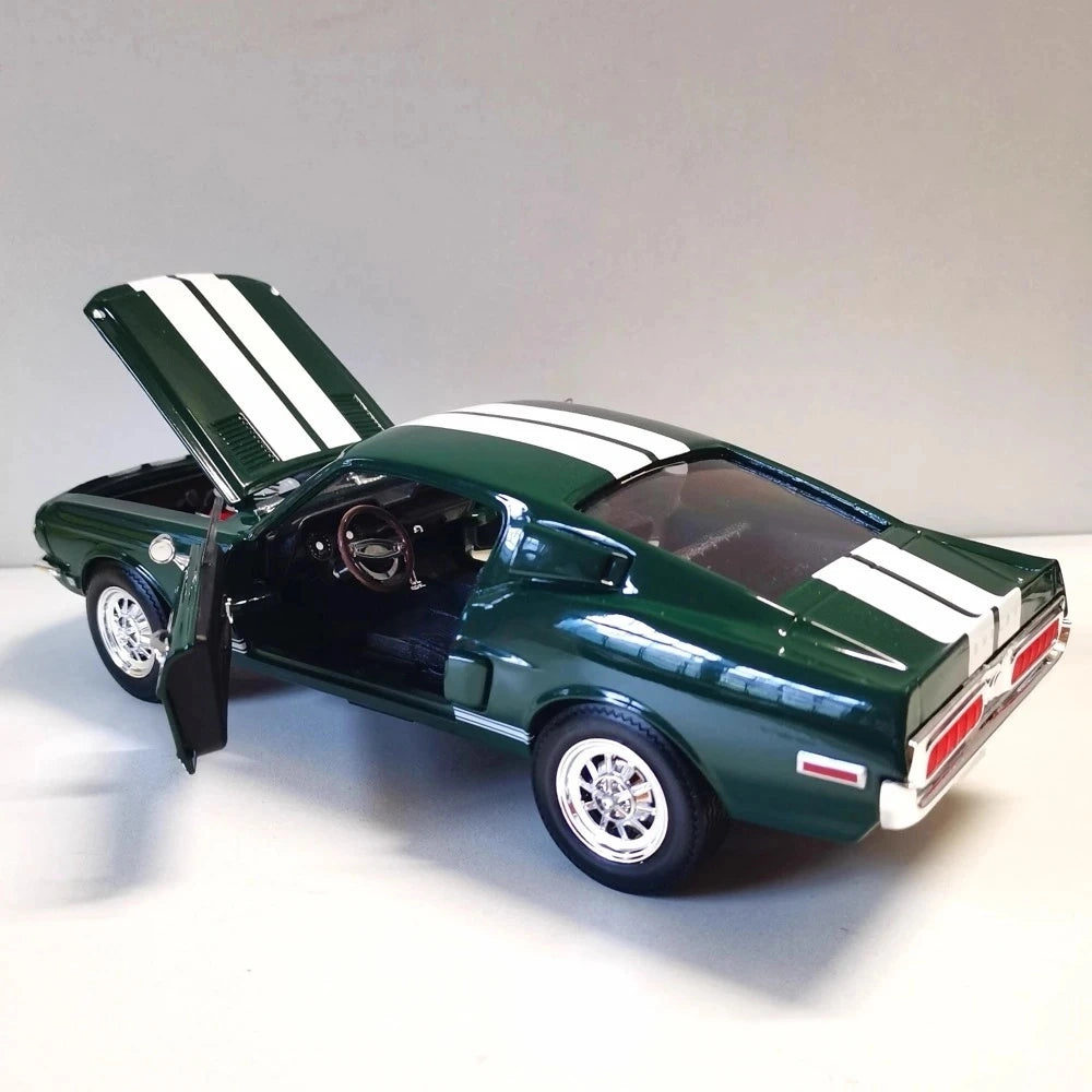 [Road Signature] 1:18 Ford 1968 Shelby GT500 KR Green Model Car Die-Cast