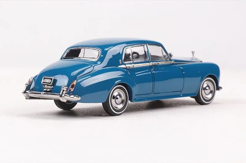1:64 Rolls-Royce 1965 Silver Shadow Die Cast Model Car