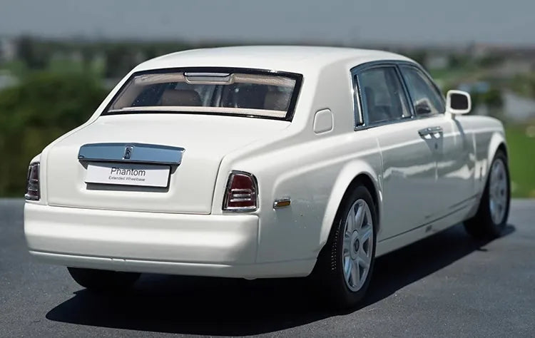 1:18 Rolls-Royce 2003 Phantom Die Cast Model Car