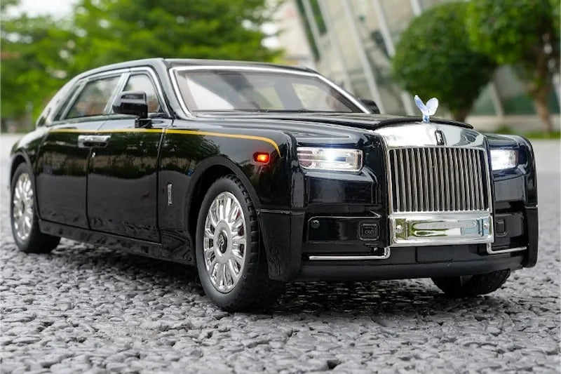 1:18 Rolls-Royce 2017 Phantom Die Cast Model Car