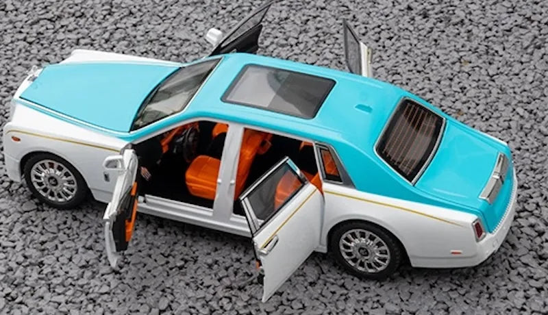 1:18 Rolls-Royce 2017 Phantom Die Cast Model Car