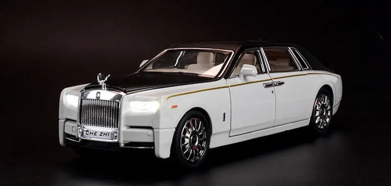 1:24 Rolls-Royce 2017 Phantom Die Cast Model Car