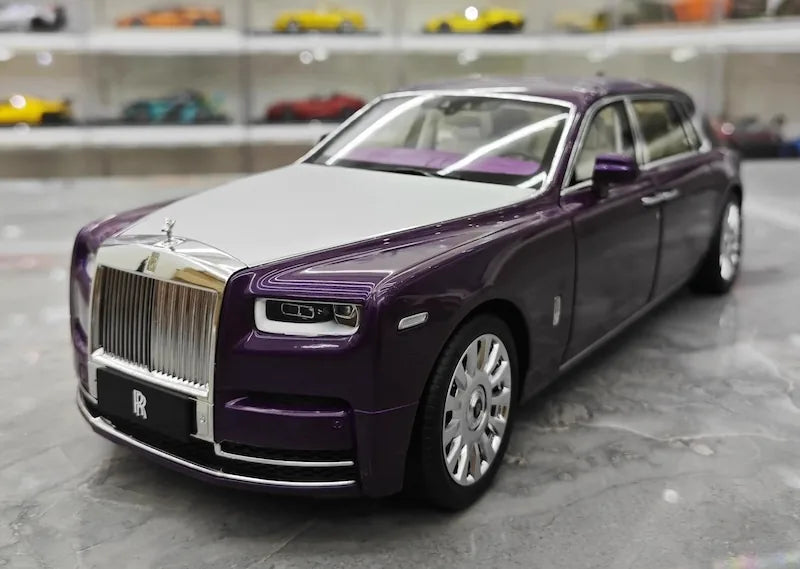 1:18 Rolls-Royce 2017 Phantom VIII EWB Die Cast Model Car