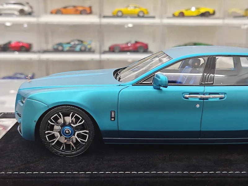 1:18 Rolls-Royce 2020 Ghost Die Cast Model Car