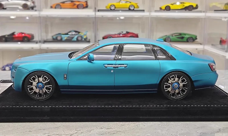 1:18 Rolls-Royce 2020 Ghost Die Cast Model Car
