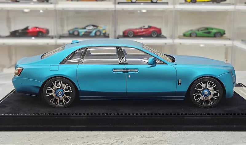 1:18 Rolls-Royce 2020 Ghost Die Cast Model Car