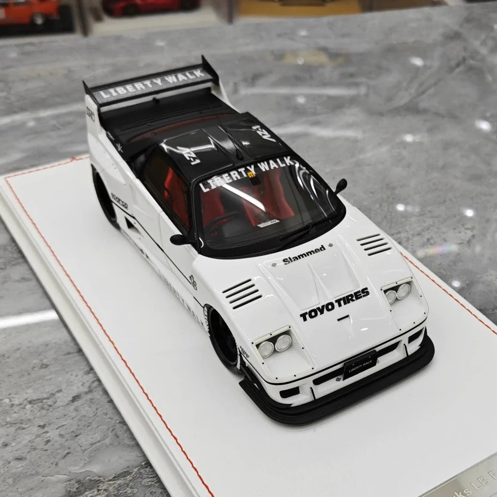 [Runner] 1:18 Ferrari 1987 F40 LBWK AZ-1 bianco modellino di auto resina