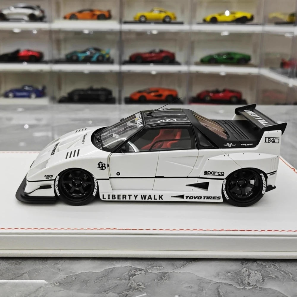 [Runner] 1:18 Ferrari 1987 F40 LBWK AZ-1 bianco modellino di auto resina