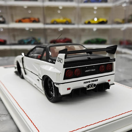 [Runner] 1:18 Ferrari 1987 F40 LBWK AZ-1 White Model Car Resin