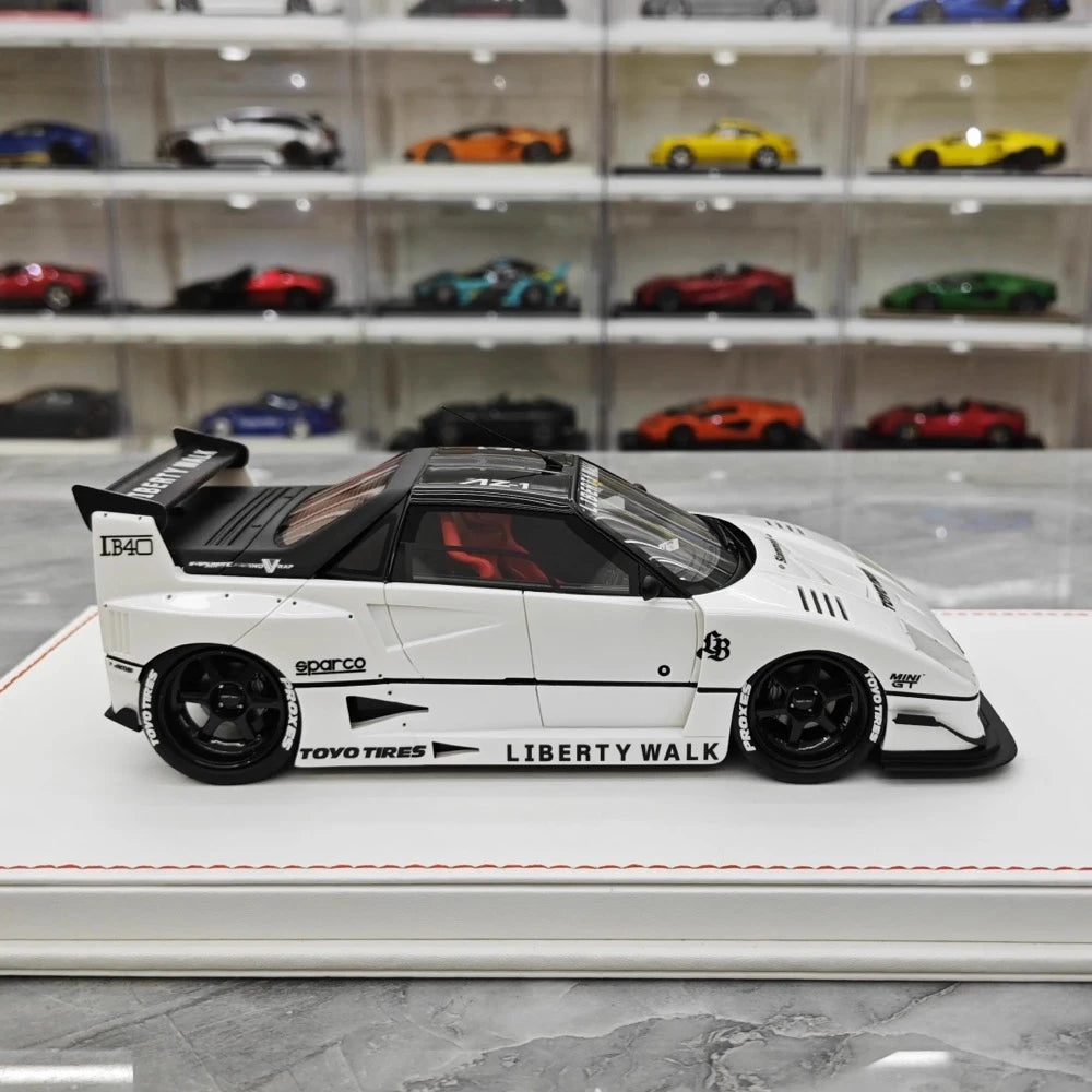 [Runner] 1:18 Ferrari 1987 F40 LBWK AZ-1 bianco modellino di auto resina