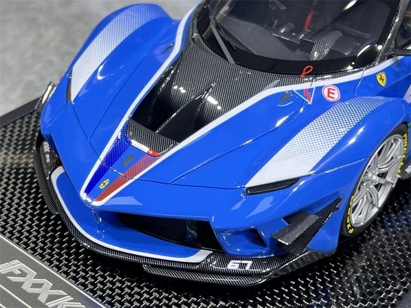Runner Ferrari 2017 FXX-K Evo Blue 1:18 – راتنج نموذجي قابل للجمع