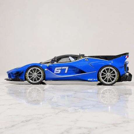 Runner Ferrari 2017 FXX-K Evo Blue 1:18 – راتنج نموذجي قابل للجمع