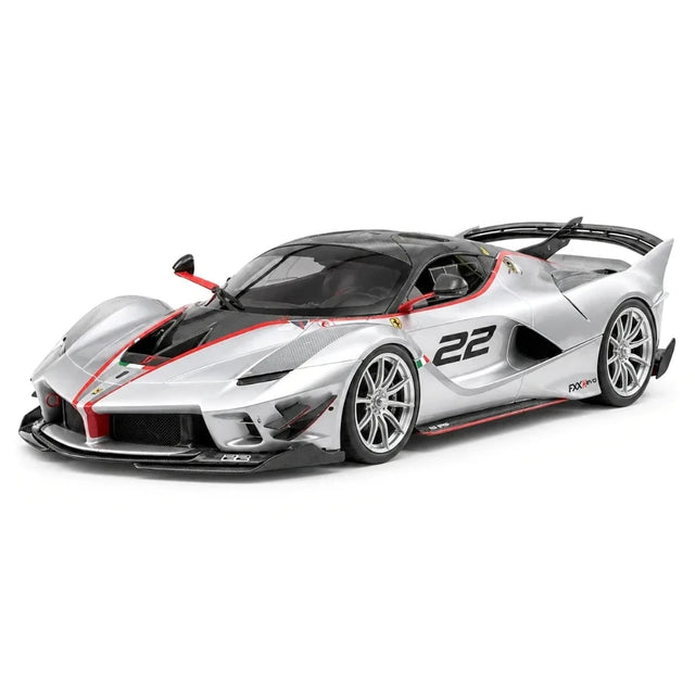 Runner Ferrari 2017 FXX-K Evo Silver 1:18 – samlarresin resinmodellresin