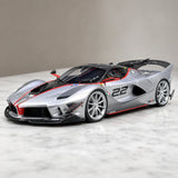 Runner Ferrari 2017 FXX-K Evo Silver 1:18 – samlarresin resinmodellresin