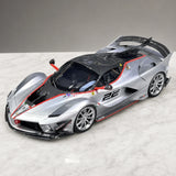 Runner Ferrari 2017 FXX-K Evo Silver 1:18 – samlarresin resinmodellresin