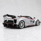 Runner Ferrari 2017 FXX-K Evo Silver 1:18 – samlarresin resinmodellresin