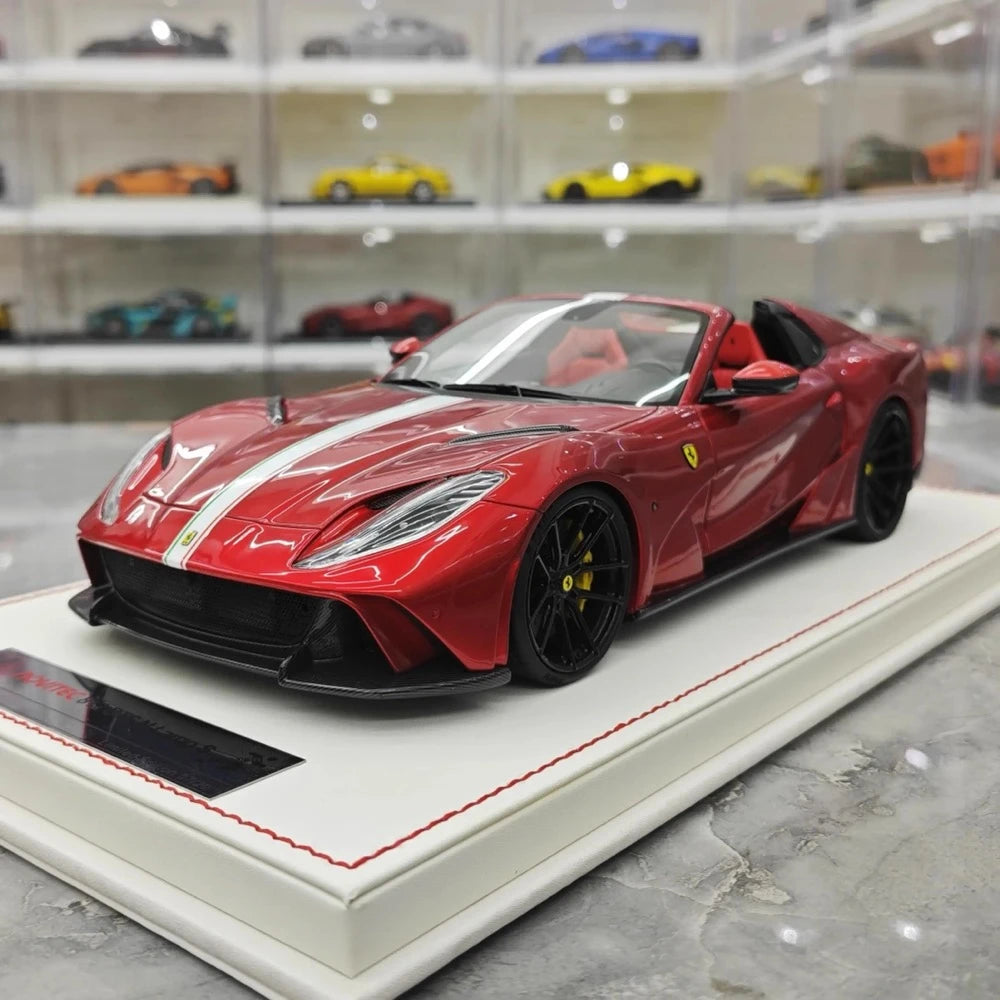 [Runner] 1:18 Ferrari 2019 812 GTS Novitec N-Largo S Magenta Model Car Resin