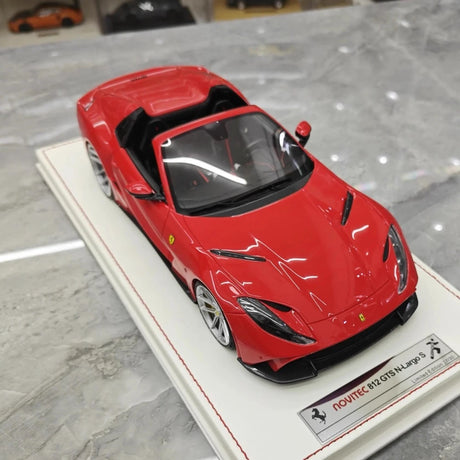 [Runner] 1:18 Ferrari 2019 812 GTS Novitec N-Largo S Red Model Car Resin