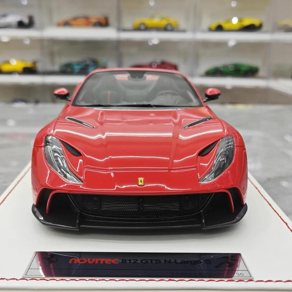 [Runner] 1:18 Ferrari 2019 812 GTS Novitec N-Largo S rosso modellino di auto resina