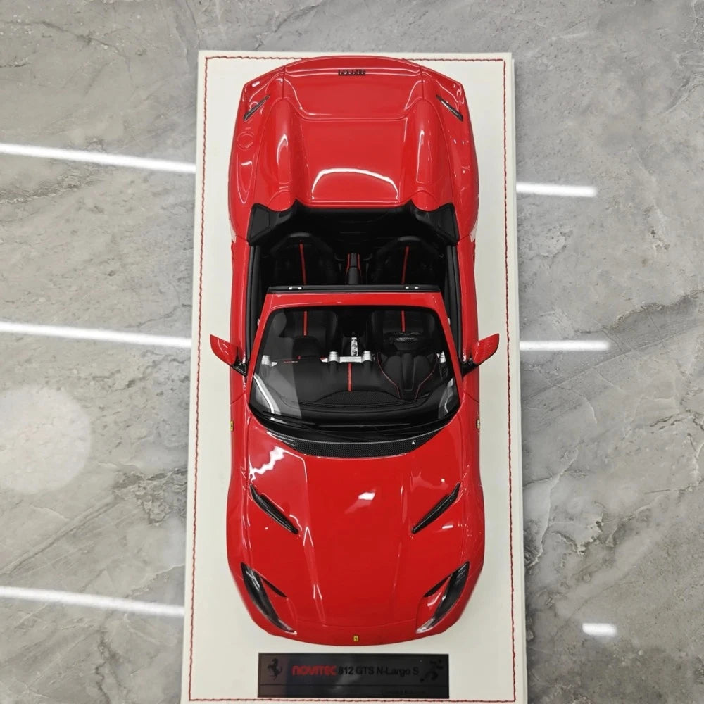 [Runner] 1:18 Ferrari 2019 812 GTS Novitec N-Largo S rosso modellino di auto resina