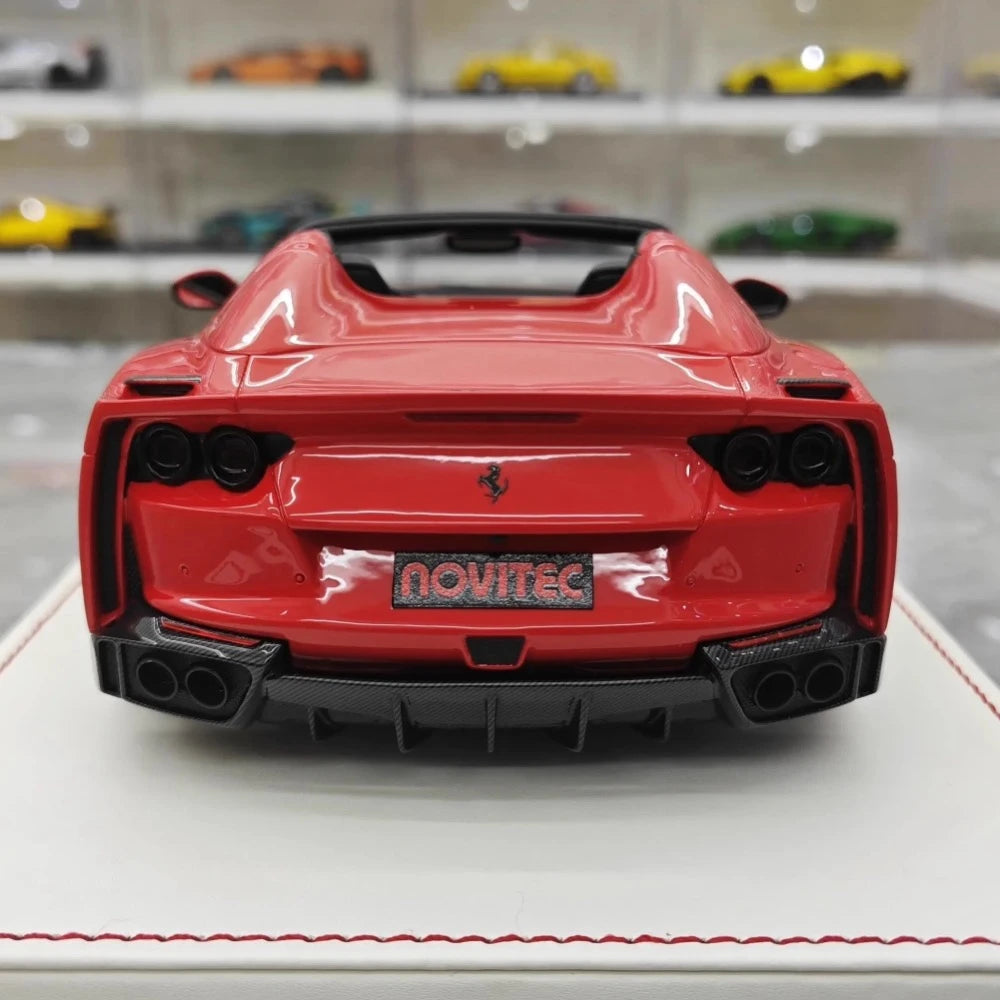 [Runner] 1:18 Ferrari 2019 812 GTS Novitec N-Largo S rood modelauto Hars
