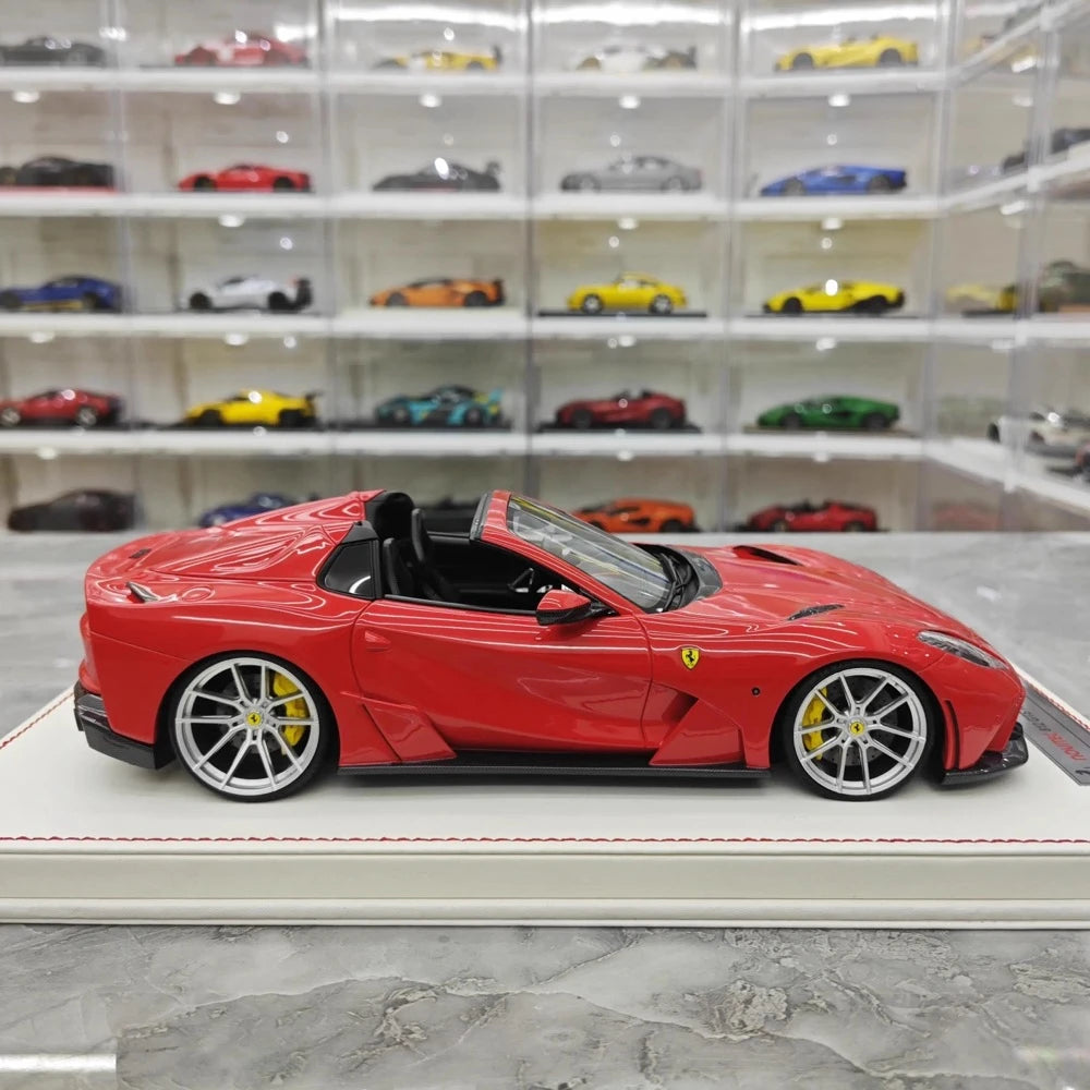 [Runner] 1:18 Ferrari 2019 812 GTS Novitec N-Largo S rosso modellino di auto resina