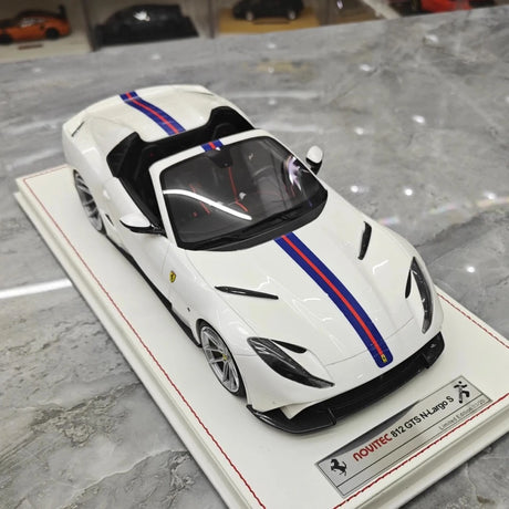[Runner] 1:18 Ferrari 2019 812 GTS Novitec N-Largo S White Model Car Resin