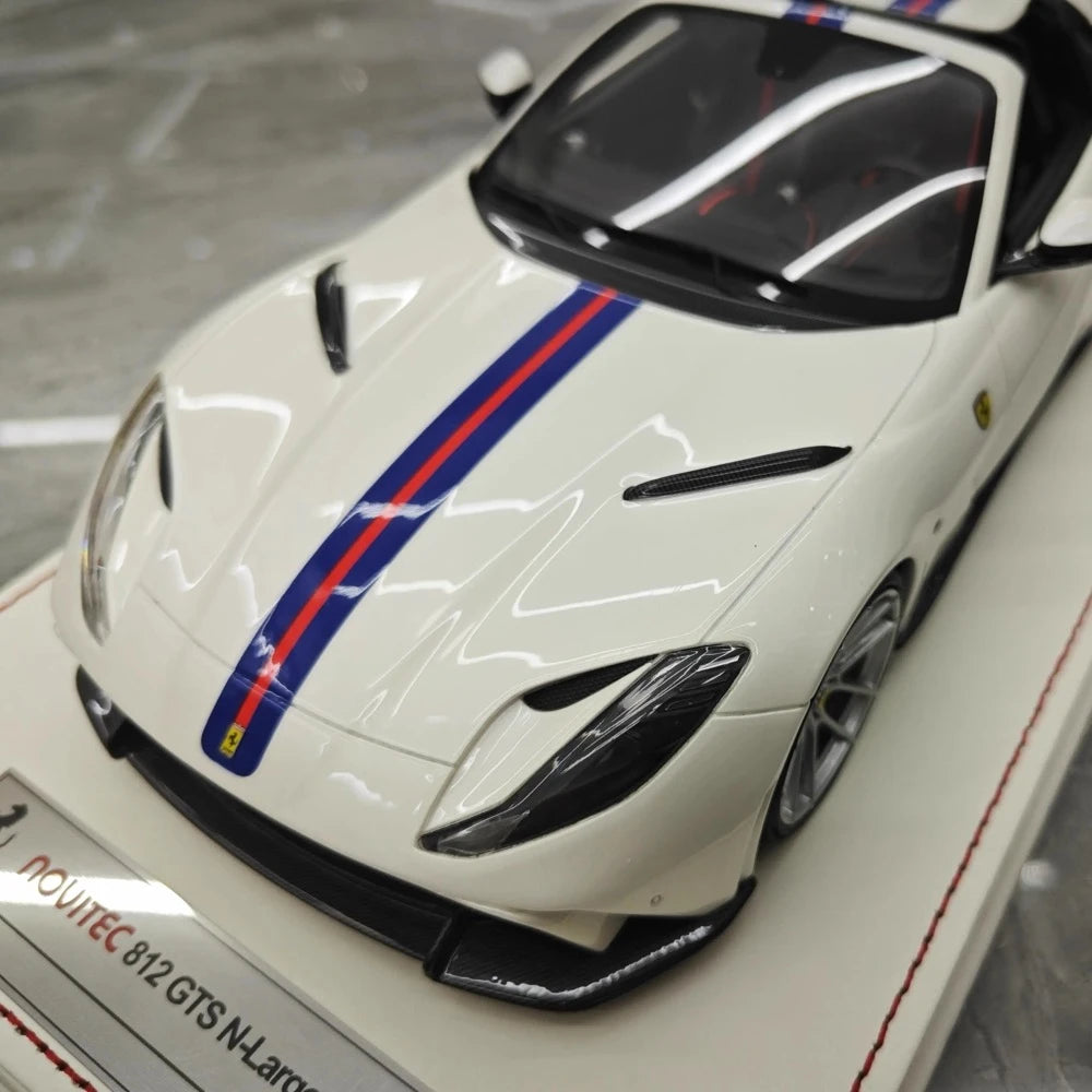 [Runner] 1:18 Ferrari 2019 812 GTS Novitec N-Largo S White Model Car Resin