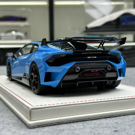 Runner Lamborghini 2021 Huracan STO Novitec Blue 1:18 – نموذج راتنج قابل للجمع