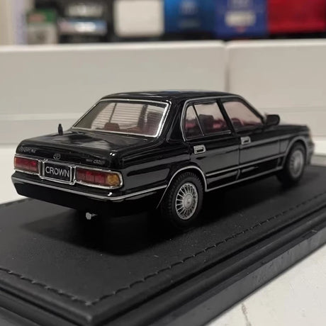 [STC] 1:43 Toyota 1991 Crown JZS133 svart modellbil Die-Cast