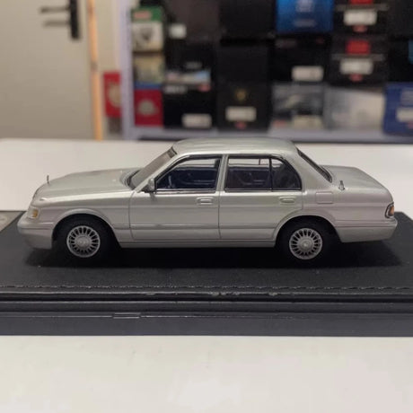 [STC] 1:43 Toyota 1991 Crown JZS133 silver modellbil Die-Cast
