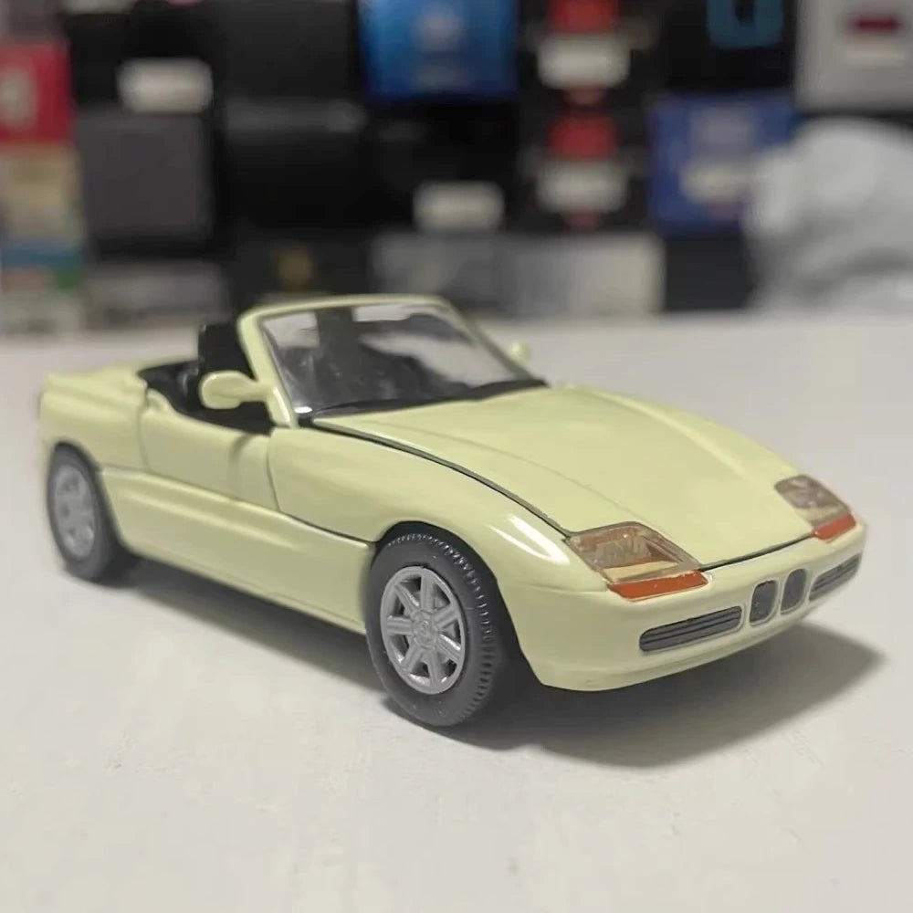 [Schabak] 1-43 BMW 1989 E30 Z1 Yellow pienoismalli Die-Cast