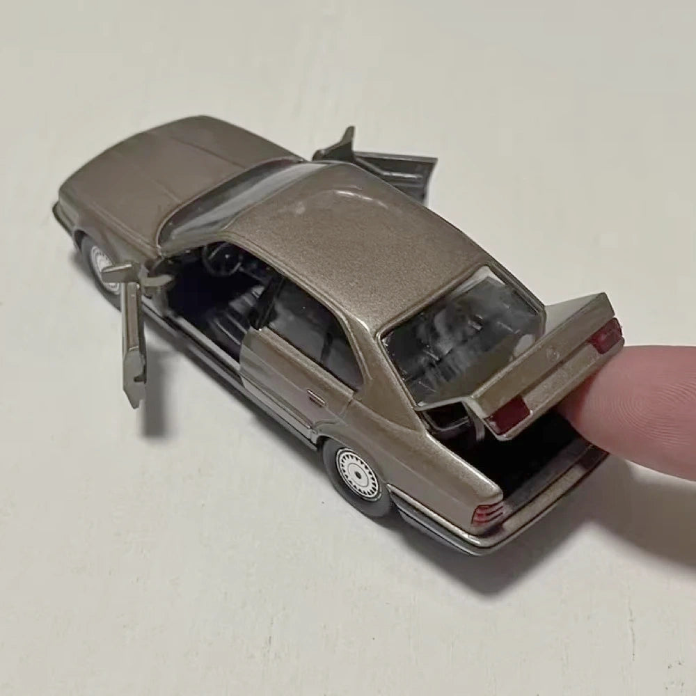 [Schabak] 1-43 BMW 1989 E34 535i Brown Model Car Die-Cast