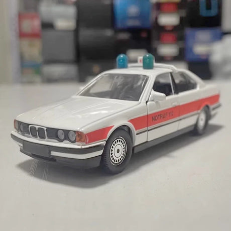[Schabak] 1:43 BMW 1989 E34 535i Emergency Ambulance Model Car Die-Cast
