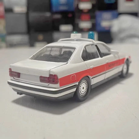[Schabak] 1:43 BMW 1989 E34 535i Emergency Ambulance Model Car Die-Cast