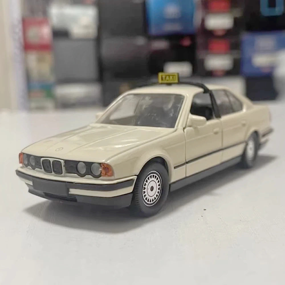 [Schabak] 1:43 BMW 1989 E34 535i German Taxi Model Car Die-Cast