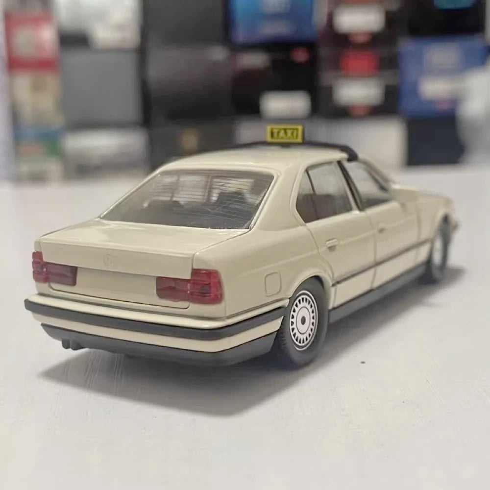 [Schabak] 1:43 BMW 1989 E34 535i German Taxi Model Car Die-Cast