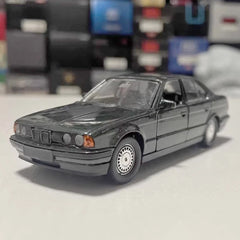 [Schabak] 1:43 BMW 1989 E34 535i グリーン モデルカー Die-Cast