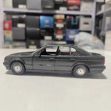 [Schabak] 1:43 BMW 1989 E34 535i Green Model Car Die-Cast