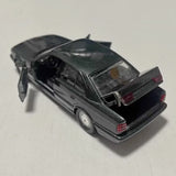 [Schabak] 1:43 BMW 1989 E34 535i Green Model Car Die-Cast
