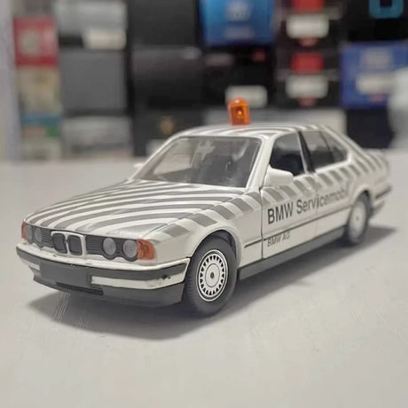 Schabak BMW 1989 E34 535i Service 1:43 – Collectible Diecast Model Die-Cast