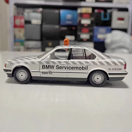 Schabak BMW 1989 E34 535i Service 1:43 – Collectible Diecast Model Die-Cast