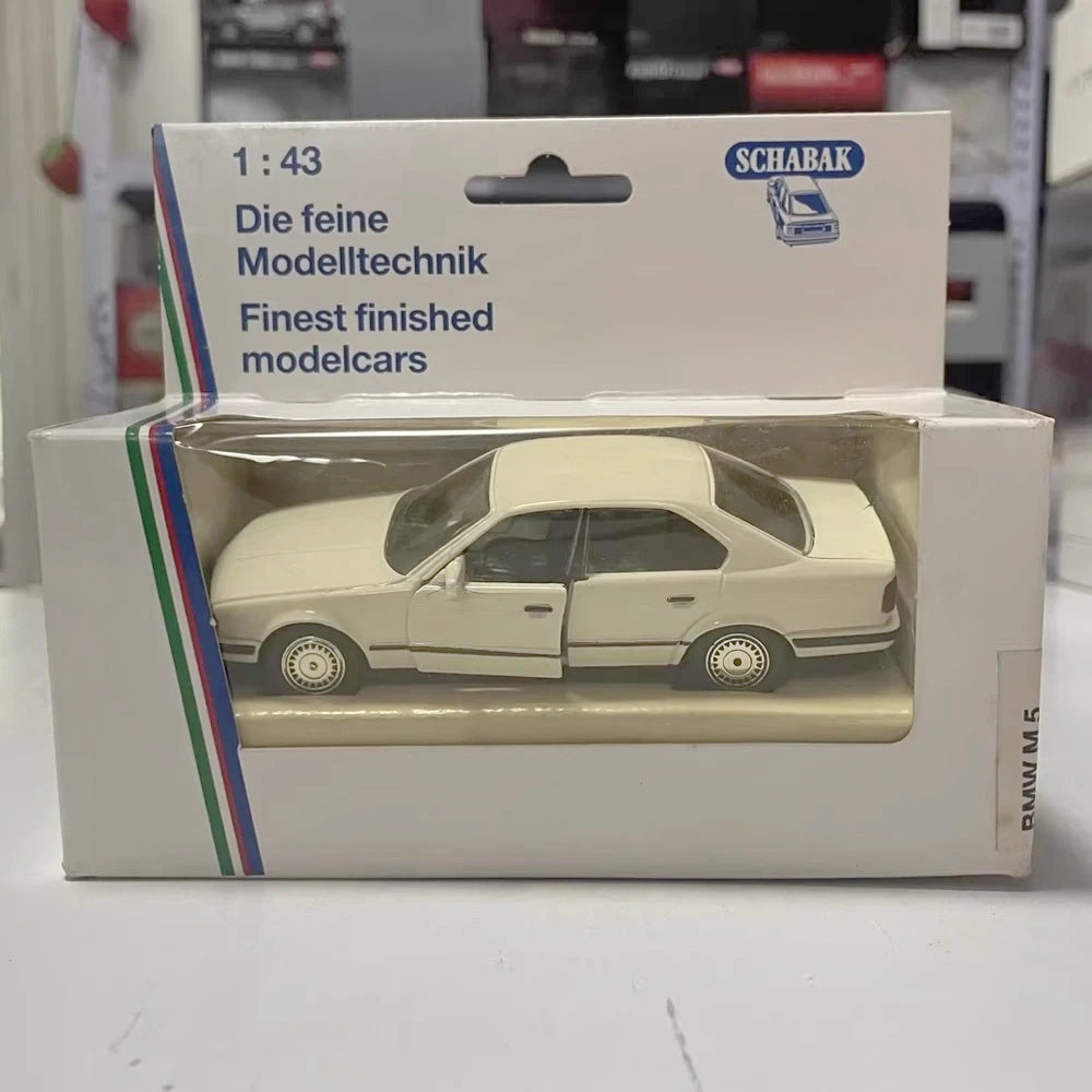 [Schabak] 1:43 BMW 1989 E34 535i White Model Car Die-Cast