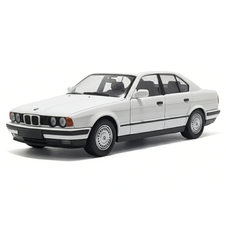 [Schabak] 1:43 BMW 1989 E34 535i White Model Car Die-Cast