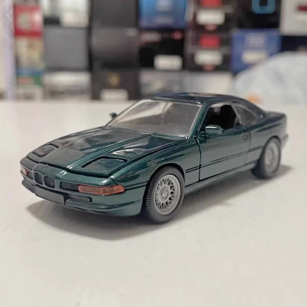 [Schabak] 1:43 BMW 1991 E31 850i Green Model Car Die-Cast