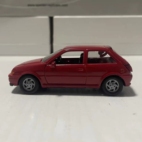 [Schabak] 1:43 Ford 1989 Fiesta XR2i Mk3 Red Model Car Die-Cast
