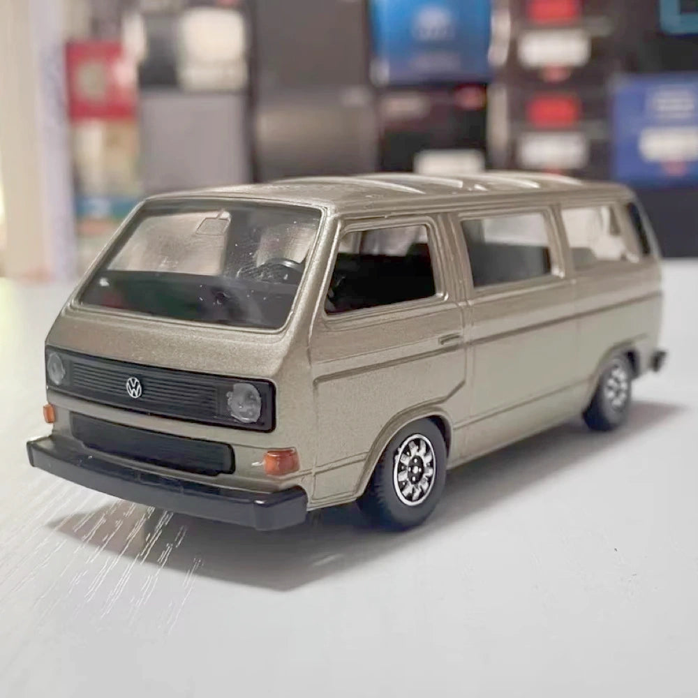 [Schabak] 1:43 Volkswagen 1985 Caravelle Syncro Gold Model Car Die-Cast